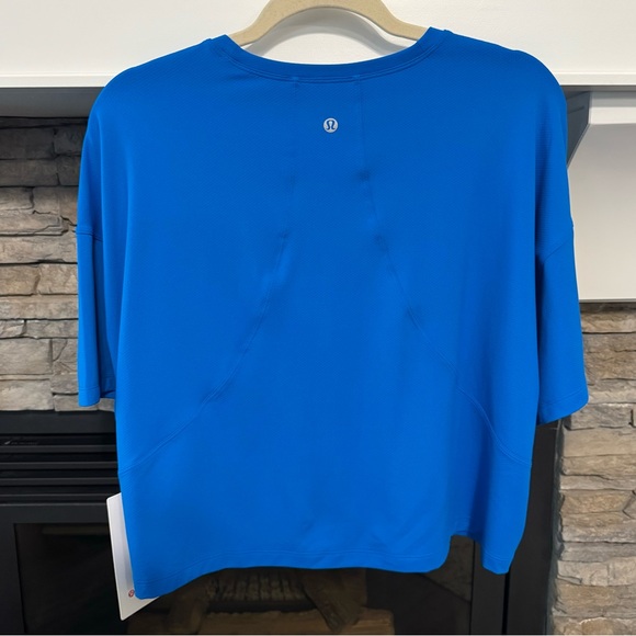 New With Tags, Lululemon Blue Abrasion-Resistant Train Tee, Size 12/XL - Picture 2 of 7